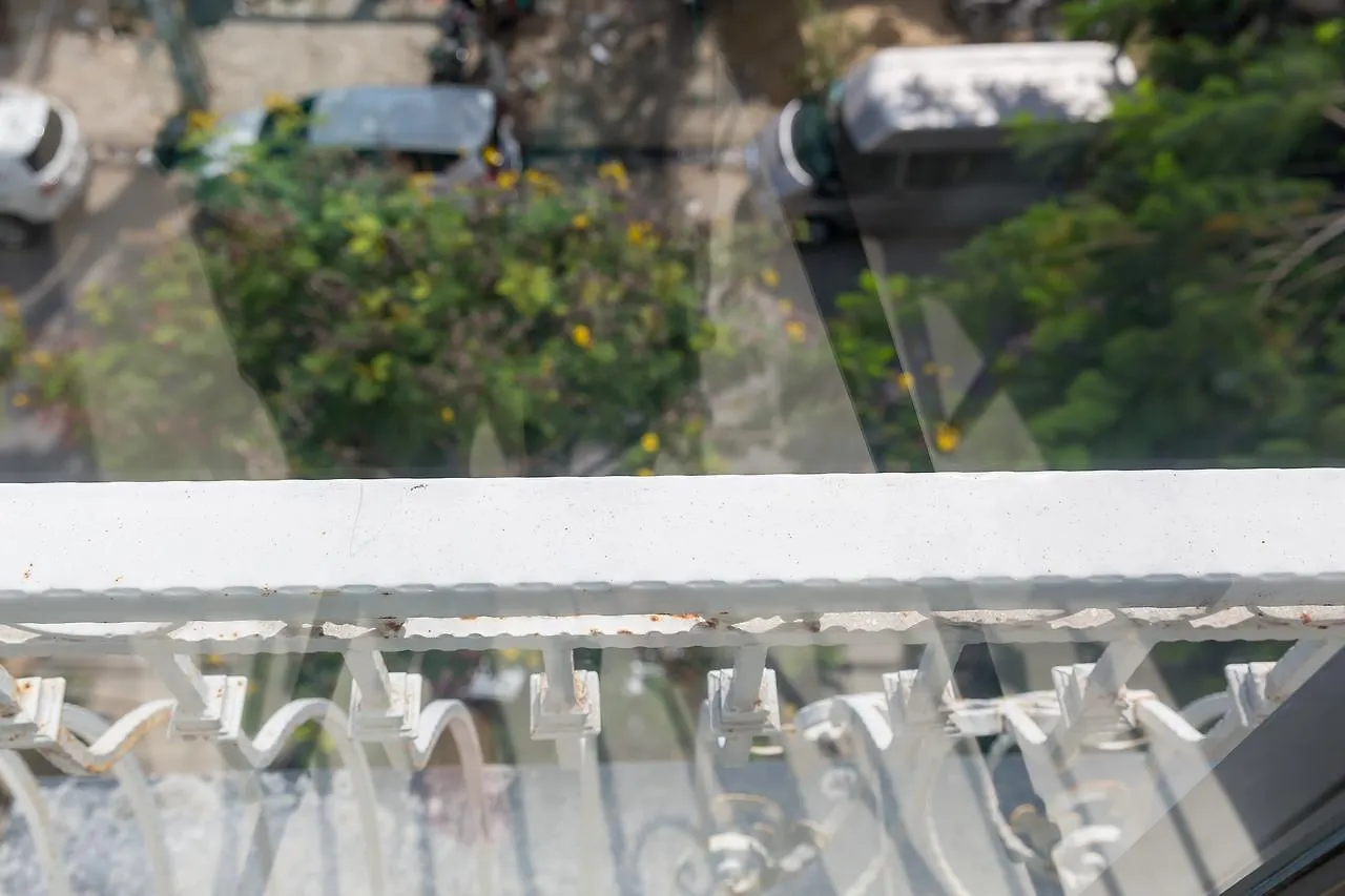 Aris Beach Apartment & Hotel Da Nang