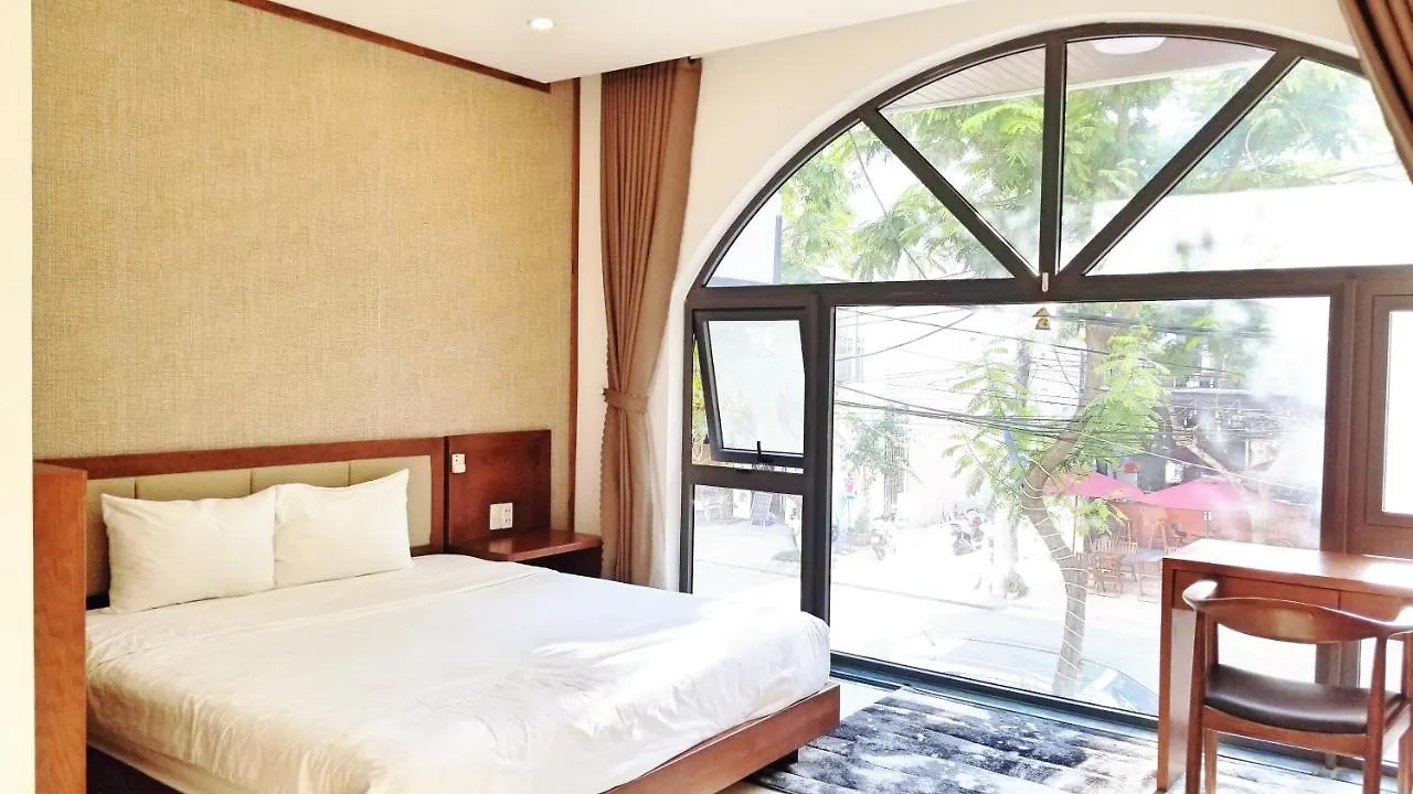 Aris Beach Apartment & Hotel Da Nang