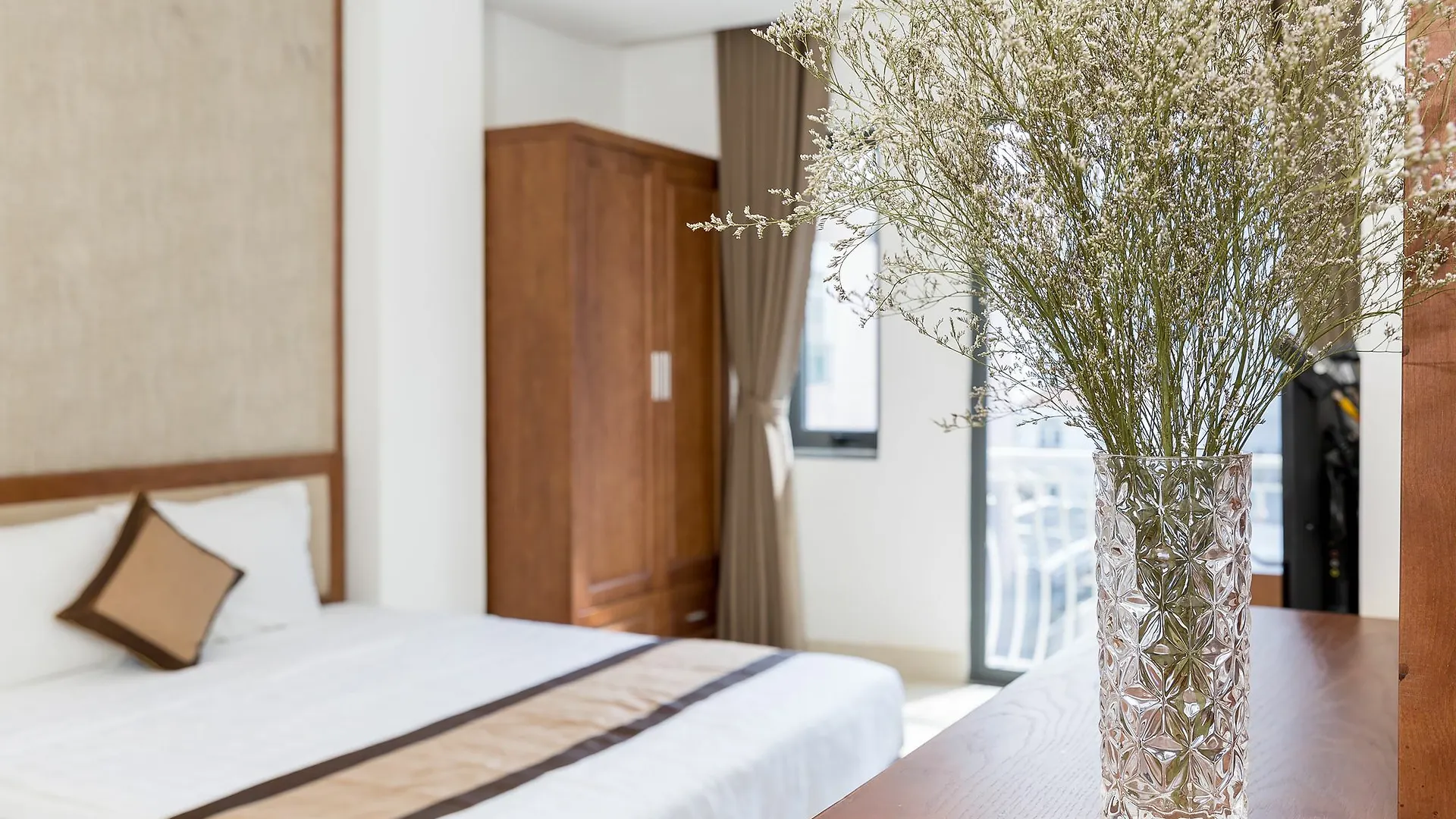 Aris Beach Apartment & Hotel Da Nang