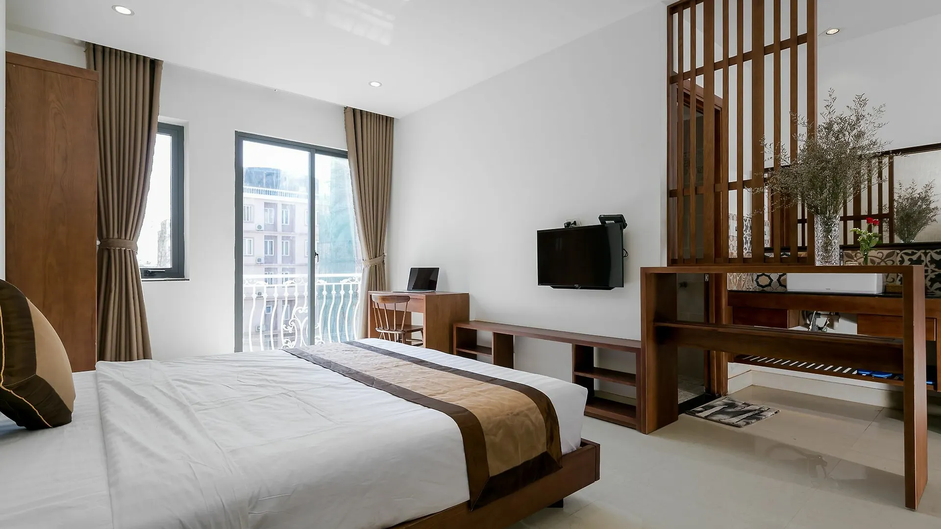 Aris Beach Apartment & Hotel Da Nang