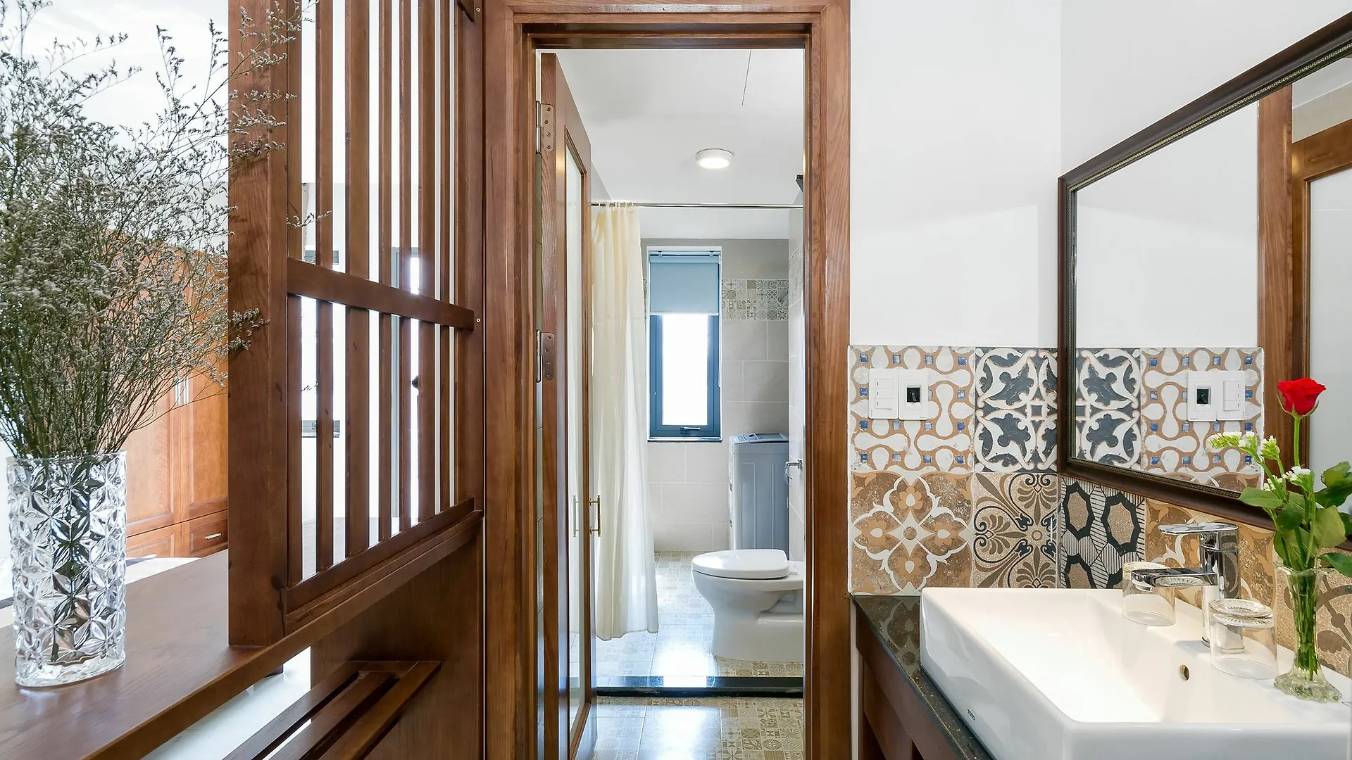 Aris Beach Apartment & Hotel Da Nang Vietnam