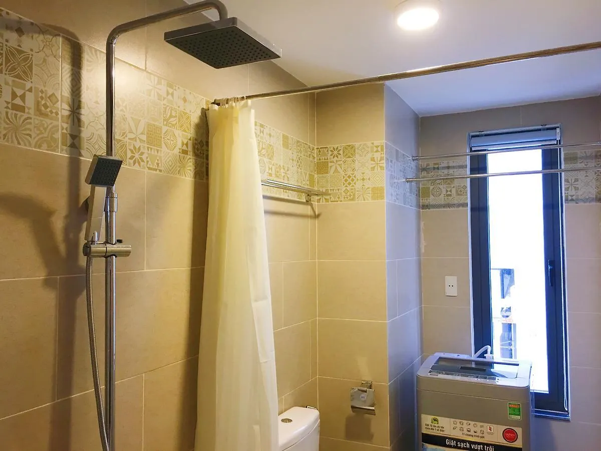 Aris Beach Apartment & Hotel Дананг