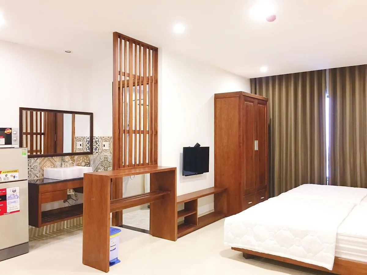 Aris Beach Apartment & Hotel Дананг Вьетнам