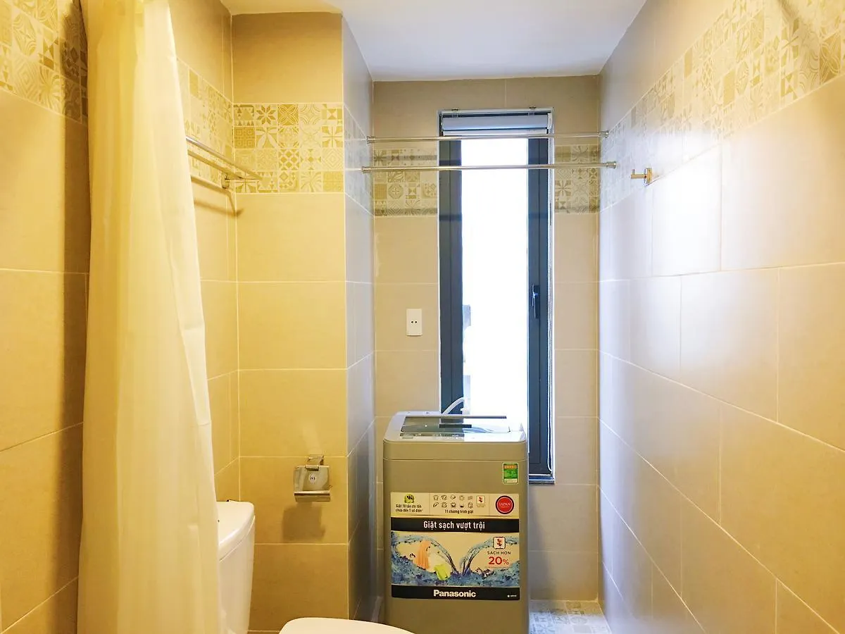 Aris Beach Apartment & Hotel Дананг