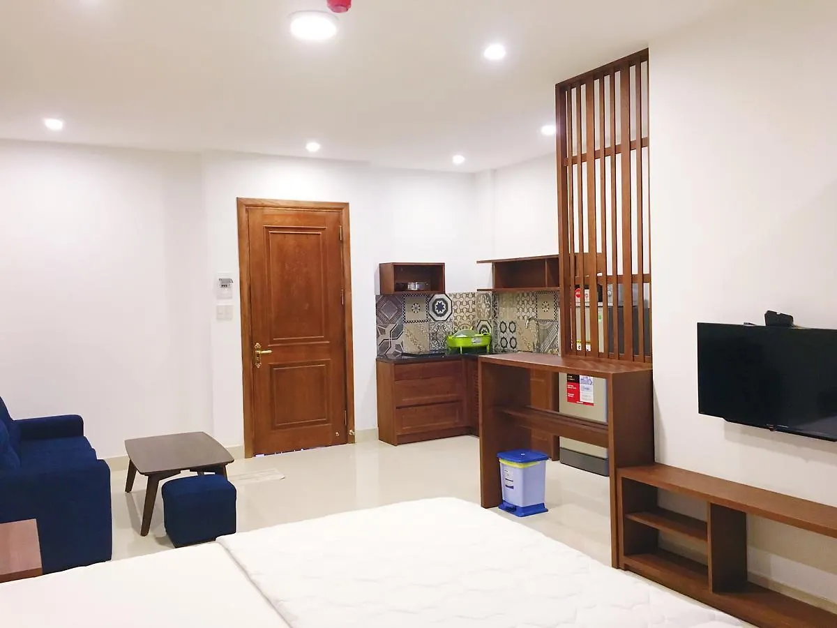Aris Beach Apartment & Hotel Дананг 0*,