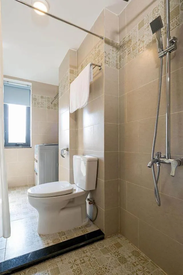 Aris Beach Apartment & Hotel Дананг Вьетнам