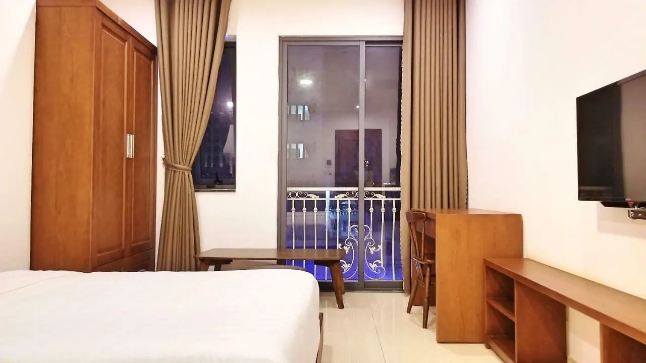 Aris Beach Apartment & Hotel Дананг Вьетнам